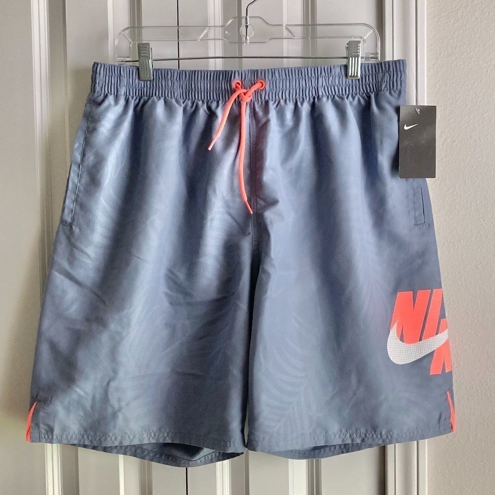 Nike Men's Athletic Shorts size XL NWT